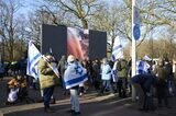 南アフリカが提訴したジェノサイド国際裁判では親イスラエル派のデモ隊も主張を繰り広げた（写真：Bloomberg）