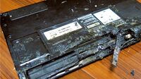 高性能電池に潜むリスク 増えるPCの発火事故