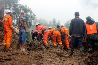 中国四川省の観光名所近くで地震､88人負傷