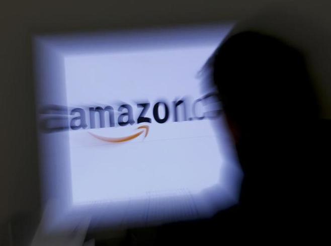 米アマゾン第3四半期、赤字幅縮小