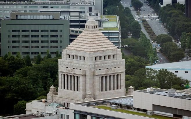安倍首相､臨時国会冒頭での衆院解散を伝達