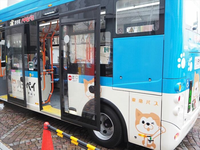 外から見たバッテリー搭載部分（右側）