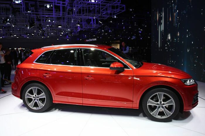 アウディ Q5｜Audi Q5