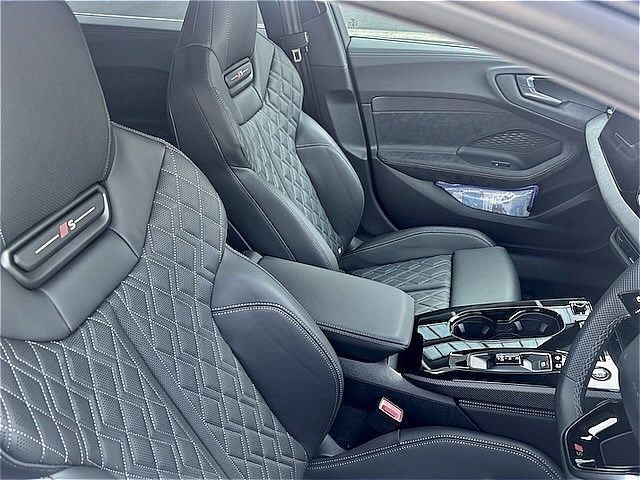 アウディの新型「S5アバント」（筆者撮影）
