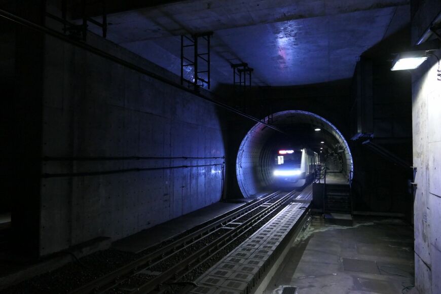 世田谷代田駅　急行線階