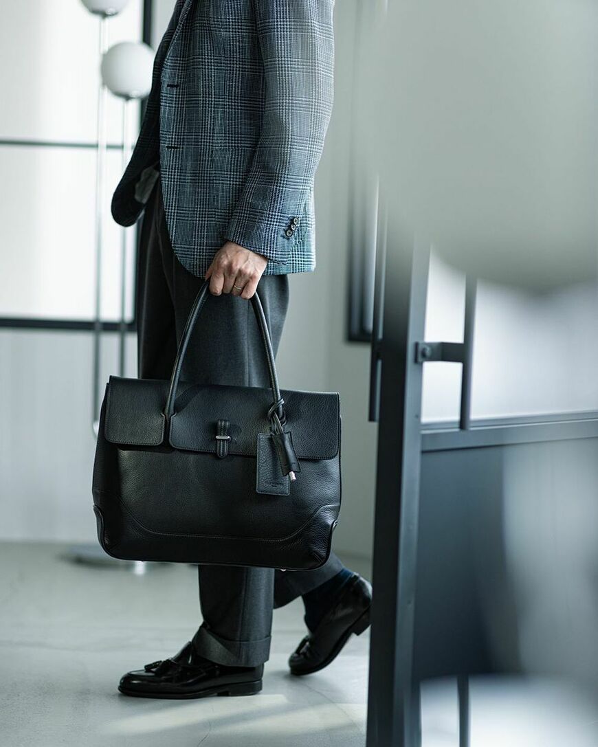 PELLE MORBIDA フラップトートバッグ