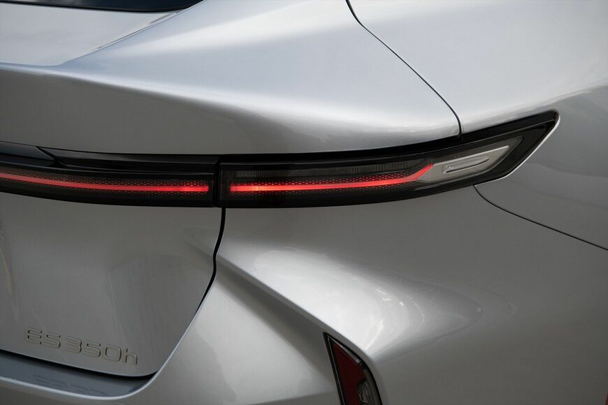 レクサス ES350h Premium（写真：LEXUS）
