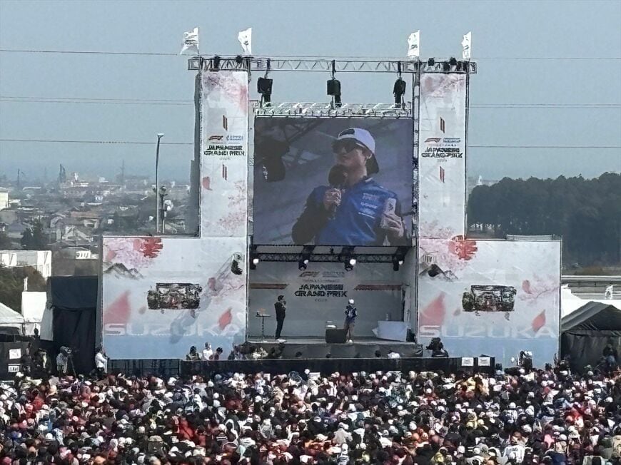 角田裕毅選手によるトークショー開催時の様子（筆者撮影）