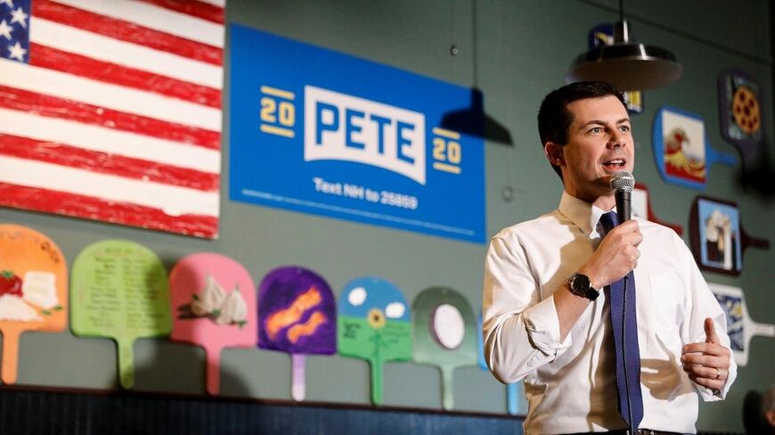 民主党アイオワ党員集会ではブティジェッジ候補がリードした（写真：REUTERS/Brendan McDermid）