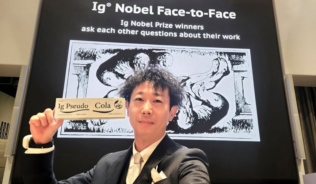 みやした・ほうめい／明治大学総合数理学部先端メディアサイエンス学科教授。「味覚メディア」「テレテイスト」「テレイート」の概念を提唱、NTTドコモ・H2Lと共同で味覚共有技術「FEEL TECH」を開発。女優の綾瀬はるかさん主演のテレビCMで注目を集める。電気で減塩食品の塩味を強めるスプーン「エレキソルト」をキリンホールディングスと開発・販売。内閣府オープンイノベーション大賞 日本学術会議会長賞を受賞。CES2025にてイノベーションアワードを2部門で受賞。2023年にはイグ・ノーベル賞（栄養学）を受賞。著書に『13歳から挑むフロンティア思考イグ・ノーベル賞受賞者が明かす「解なき世界」を生き抜くヒント』等がある（写真：宮下氏提供）