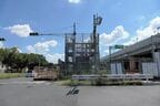 建設中の支柱