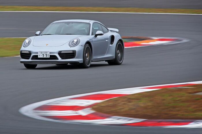 ポルシェ 911 ターボS ｜Porsche 911 Turbo S