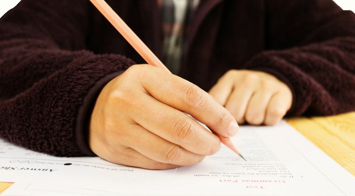 TOEICの取得は就活に役立つのでしょうか(写真: lamaip /PIXTA)