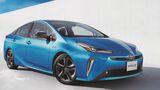 フロント・リアのデザインが変更された後期型モデル（写真：トヨタ自動車）