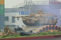 日本の武器輸出戦略には致命的な弱点がある 国際見本市で中小企業を積極支援するべき