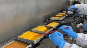 990円､冷めても旨い"ロケ弁王者"の秘密｢味より見た目｣に逆らい｢1日1万食｣でも玉子焼きは手作り