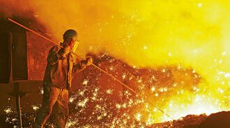 中国が鉄鋼業の脱炭素目標を5年延期する事情