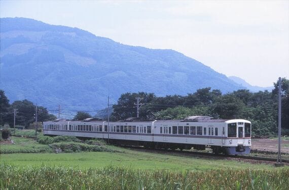 西武4000系 普通寄居行き