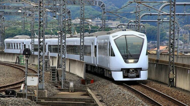 【非売品】東武鉄道 新型特急スペーシアX ファクトブック 来年7月デビューの東武特急「スペーシアX」製造の様子を動画で
