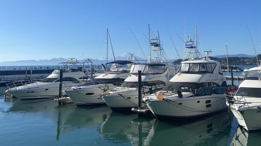 逗子マリーナから眺める富士山（筆者撮影）