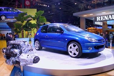 日本で累計5万台｢プジョー206｣ヒットの要因 1998年に生まれたエポック