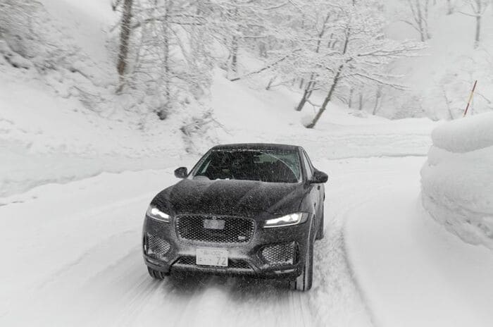 ジャガー Fペイス｜Jaguar F-PACE