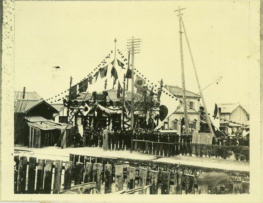 開業当日の神戸停留場（写真：阪神電気鉄道）