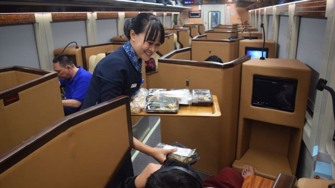 まるで旅客機 インドネシアの新型夜行列車 海外 東洋経済オンライン 経済ニュースの新基準