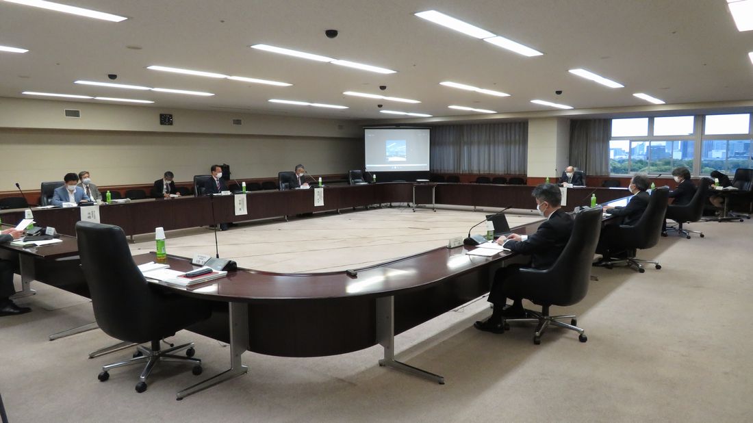 5月15日に開かれた第2回有識者会議の様子（写真：国土交通省）