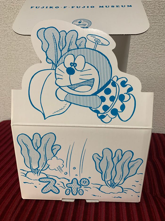 日本誕生に登場する大人気ひみつ道具「畑のレストラン」のグッズの外箱