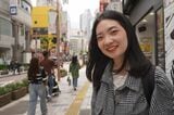 「日本の寒さがまだ苦手、クリスマスはきれいだけど」とハさん（写真：筆者撮影）