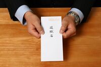 働かないオジサンは｢転職できない｣と思い込む 自分の人生を一般論で語るな