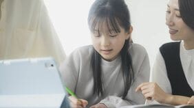 ｢地頭がいい子｣の親がしている"小さな習慣"｢伸びる子｣と｢伸び悩む子｣の家庭にある"決定的な差"は？