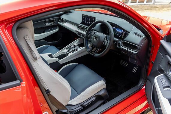 新型プレリュードのインテリア