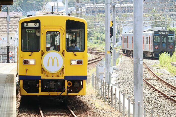 諫早駅で西九州新幹線、JR九州の長崎本線、大村線