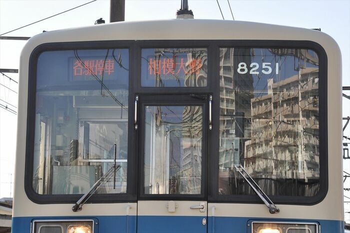 8000形は「ブラックフェイス」などと呼ばれる