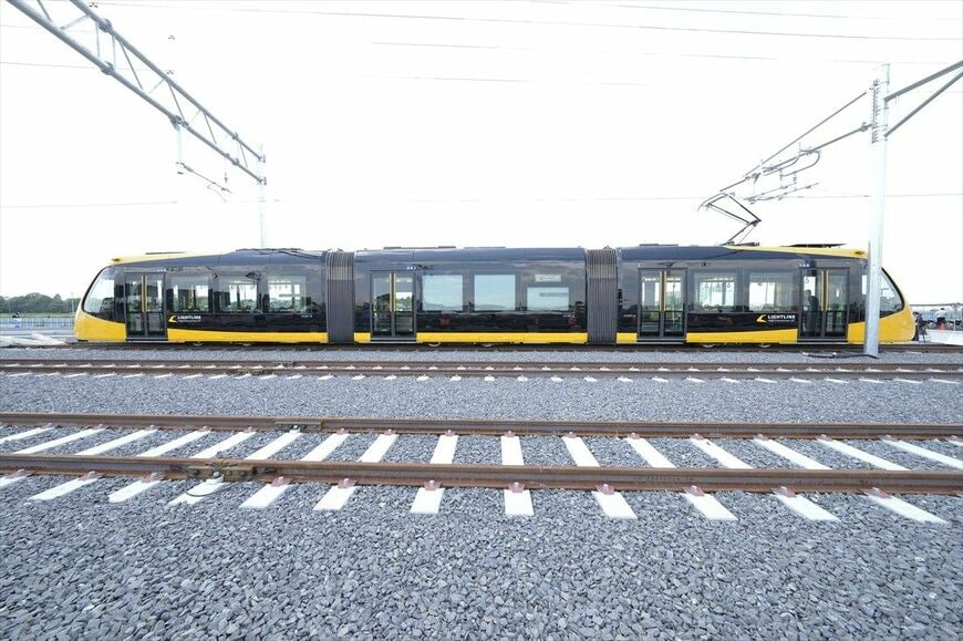 「雷都」をコンセプトにした黄色と黒のカラーリングが目立つ（撮影：梅谷秀司）