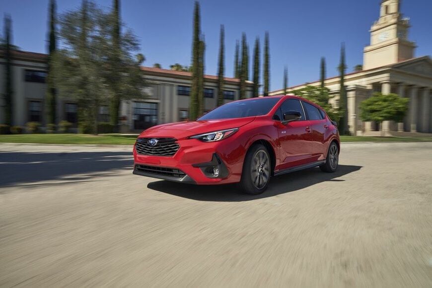 LAショーで発表された新型インプレッサ（写真：Subaru of America）