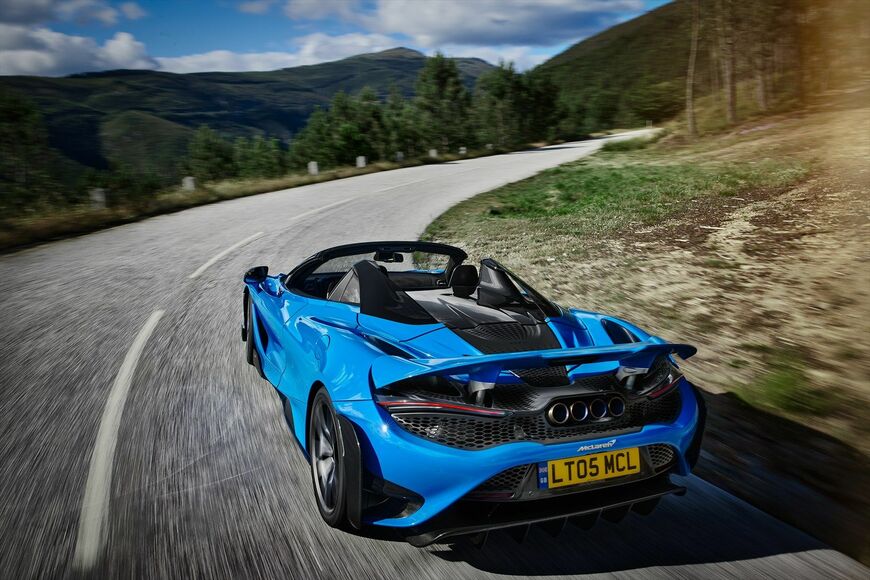 マクラーレン765LTスパイダー（写真：McLaren Automotive）