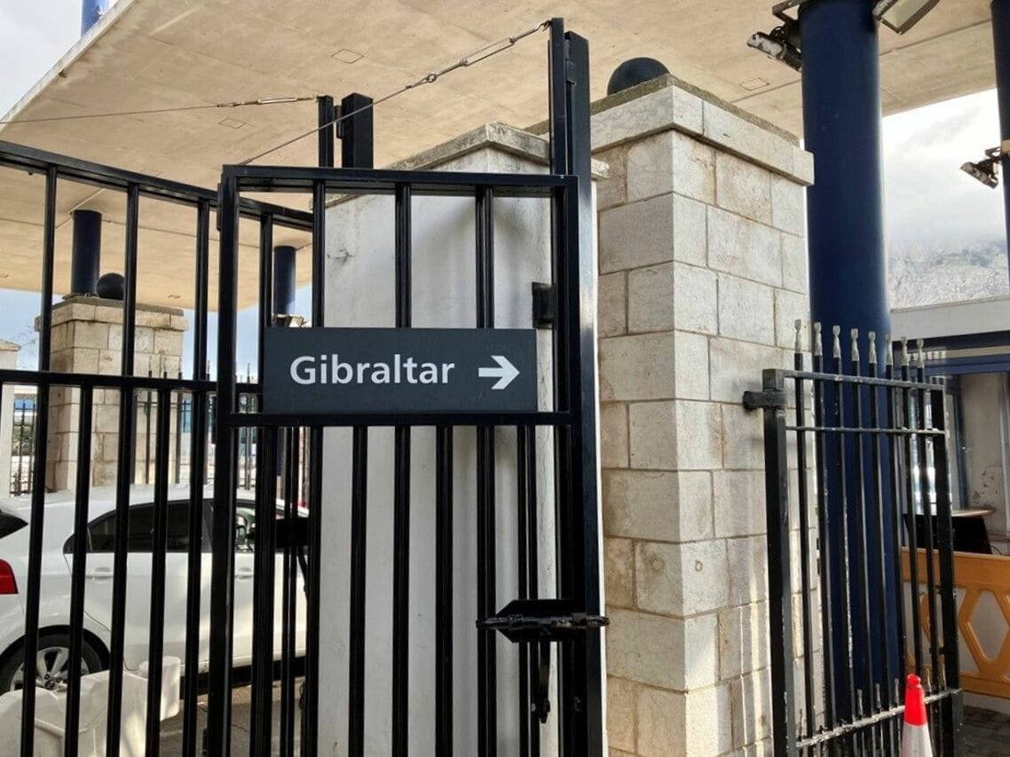 ジブラルタルへの「国境」ゲート