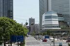 みなとみらい大通りの馬車道駅方面