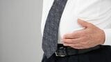 意外なことに、ダイエットのしすぎでも脂肪肝になることがあるようです（写真：Luce／PIXTA）