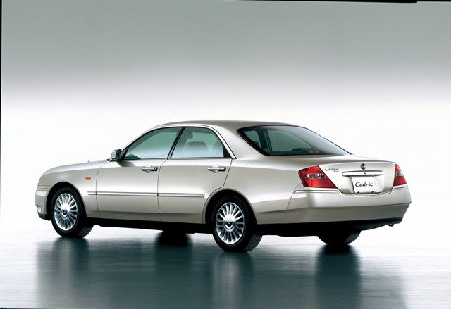 199年発売、日産自動車「セドリック/グロリア」（写真：日産自動車）