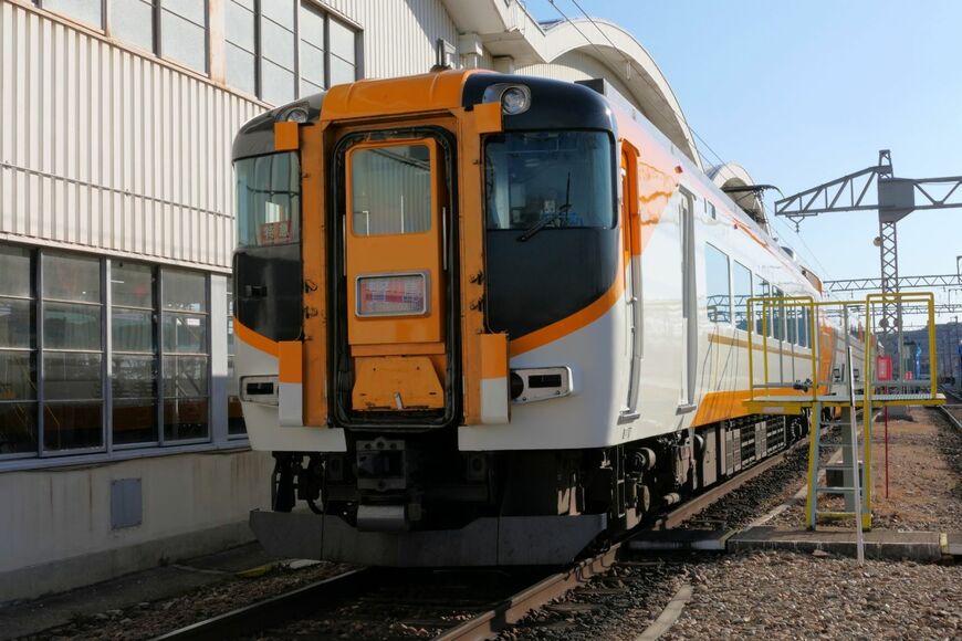 近鉄　ビスタカー　30000系　連結作業