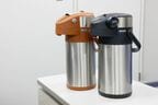 コーヒーを入れておくポット。風味や味の劣化を最小限に