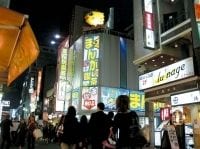 安息の地か、魔窟か　ネットカフェの危うい最新事情