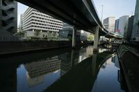 金融政策が為替に対応すれば日本経済に悪影響 2％物価安定の目標の観点では政策変更は時期尚早