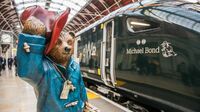 ｢くまのパディントン｣英高速列車の愛称に 車両に名前を付けるのが英国流だった
