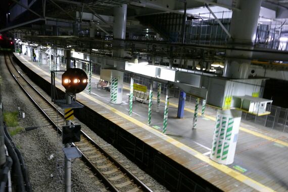 星川駅地上ホーム