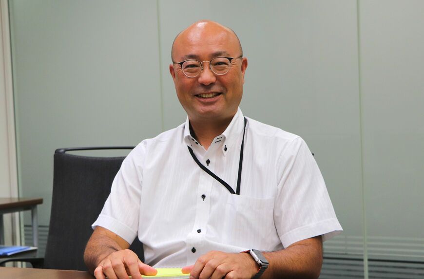 チラーを担当するSMCグローバル推進部の市瀬仁課長（記者撮影）